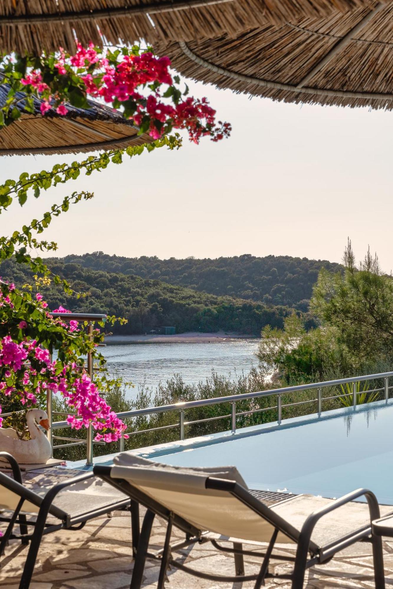 Costa Smeralda Сивота Экстерьер фото